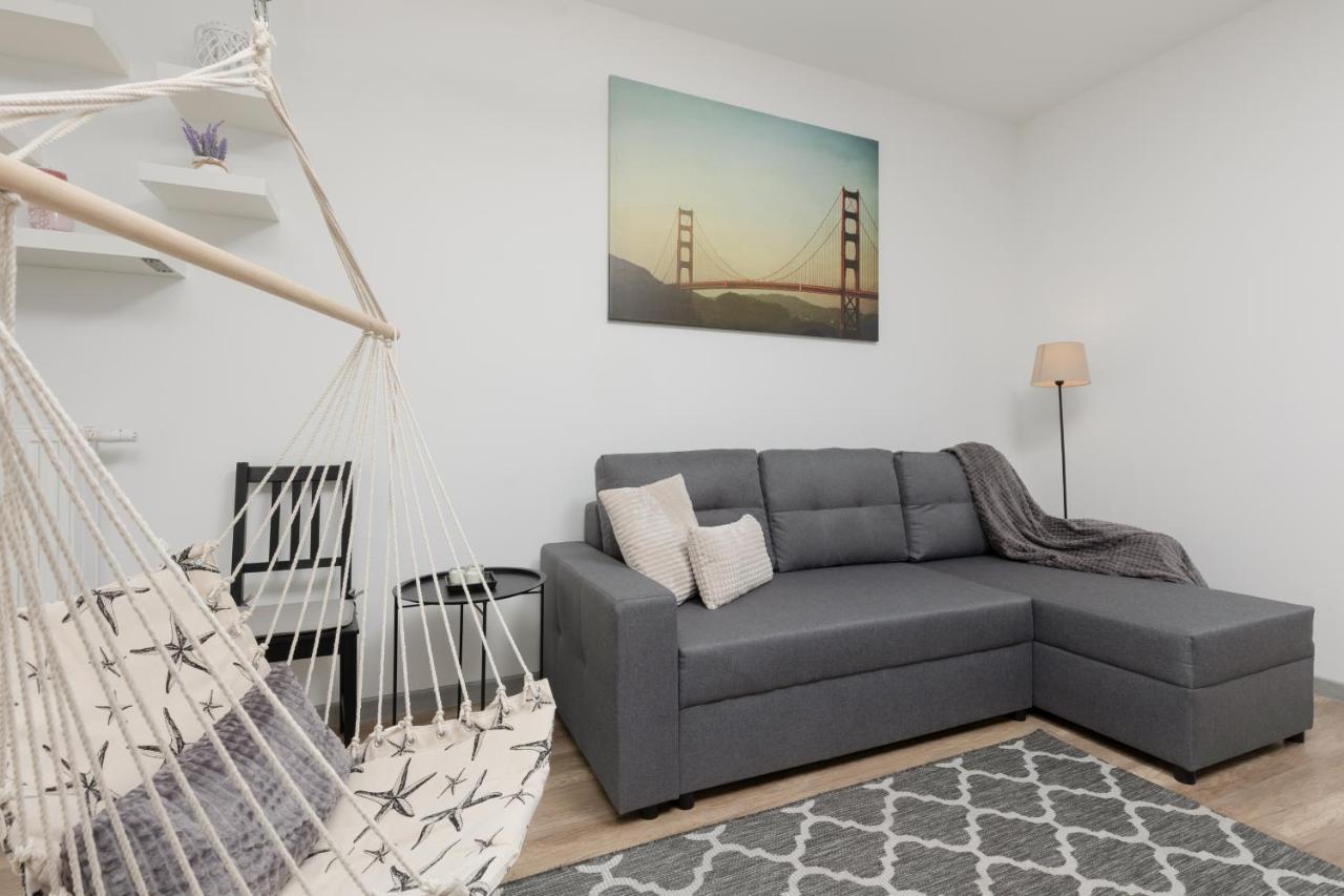 Apartment Warsaw Goclaw & 2 Bedrooms & Parking & Balcony By Noclegi Renters Exterior foto